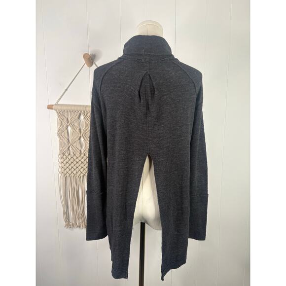 Free People Split Back Turtleneck Sweater Size Small Charcoal Gray - Picture 6 of 9